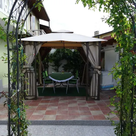 Casa Verde Motel *